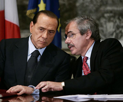 Il governatore siciliano Raffaele Lombardo con il premier Sulvio Berlusconi