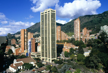 Bogotà tra grattacieli e spazi verdi