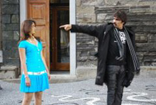 Ileana De Cruz e Ravi Teja nella piazzetta di fronte alla Chiesa S.Margherita di Antiochia a Vernazza

