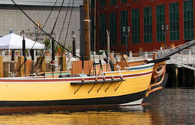 La prua della nave-museo (Foto: bostonteapartyship.com)
