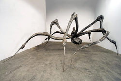 Louise Bourgeois, Crouching Spider - 2003