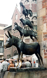 La scultura in bronzo de I musicanti di Brema 