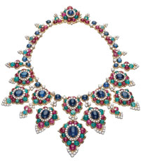 Collana in oro, smeraldi, rubini, zaffiri e diamanti ,1967-1968