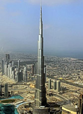 Il Burj Dubai, il grattacielo appena inaugurato che ospiterà da marzo l'Armani Hotel