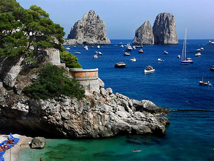 Capri e i faraglioni