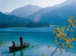 Le acque del Weißensee (Foto: Carinzia Turismo)