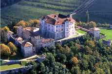 Veduta aerea di Castel Thun