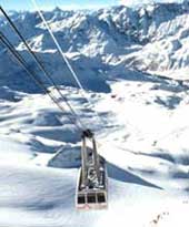 Sciare sotto le stelle 2 Cervinia, in funivia