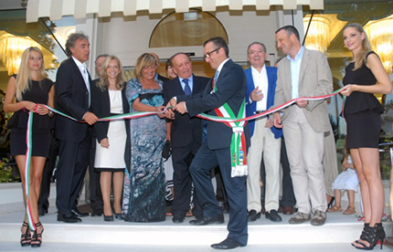 Cesenatico: cinque stelle sul porto canale 1 Il taglio del nastro