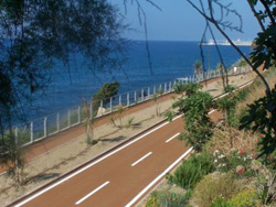 Pedalata vista mare 2 Il mare visto dalla pista