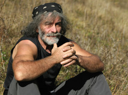 Lo scrittore alpinista Mauro Corona