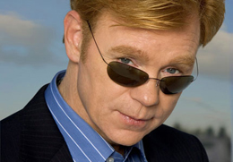 L'attore David Caruso nei panni di Horatio Caine, protagonista della serie tv CSI Miami