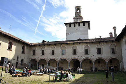 La corte del Castello di Cusago dove è avvenuto l'incontro di presentazione del progetto