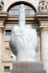 Il dito medio di Cattelan in piazza Affari