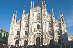 La facciata del Duomo milanese