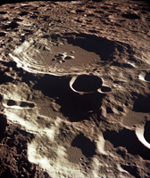 La superficie lunare (credit: NASA)