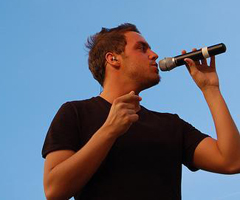 Il cantante Erik Bosio