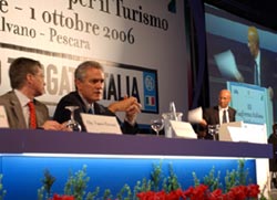Da sinistra Vasco Errani, Francesco Rutelli, Enrico Paolini