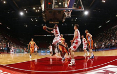 L'Armani Jeans in un incontro di Eurolega