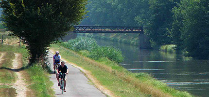 Eurovelo8, la Pista ciclabile del Mediterraneo 4 Eurovelo8, la Pista ciclabile del Mediterraneo