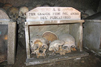 misteri Il cimitero ossario delle Fontanelle nel Rione Sanità