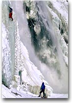 Québec, trionfo del “sotto zero” 7 Cascate di Montmorency (foto Jean.Guy Lavoie)