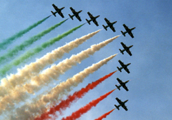 Le frecce tricolore in volo