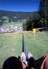 Idee vacanza formato baby 2 Il Fun-Bob (Foto: Consorzio turistico Alta Pusteria)