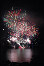 Fiori di fuoco sul lago d'Orta