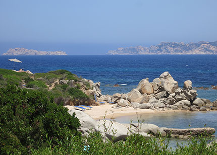 Maddalena Rotta verso Valle dell'Erica davanti all'Isola di Spargi,