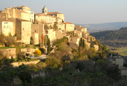 Il suggestivo borgo di Gordes