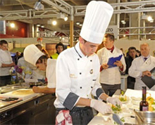 Gli alberghi puntano alla gastronomia