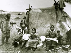 Foto storica del popolo Inuit