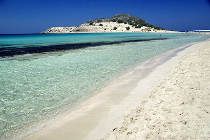 La sabbia bianca dell'isola greca all'asta