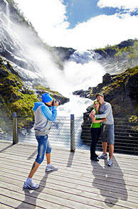 La cascata di Kjosfossen. Foto: www.visitnorway.com/Morten Rakke.