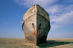 Nave in secca sul lago di Aral