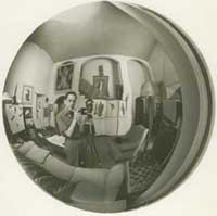 Man Ray, autoritratto, © Man Ray Trust