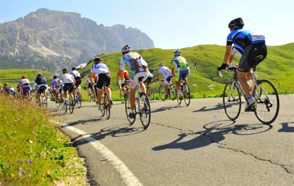 Stremati ma felici, in bici sui passi dolomitici