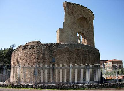 Visita al Mausoleo di Sant'Elena