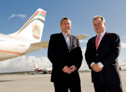 Chris Woodruff, amministratore delegato di Melbourne Airport, e James Hogan, amministratore delegato di Etihad