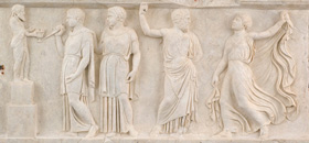 Rilievo marmoreo con scene dionisiache, I sec. d.C. (Foto di Giorgio Massimo)