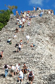 A Cobà c'è la più alta piramide dello Yucatan