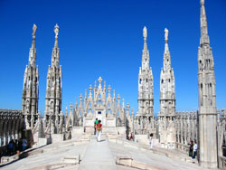 Turisti sulla terrazza del Duomo