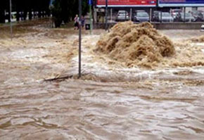 Il fiume Seveso esonda a Milano