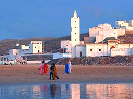 Il villaggio di Mirleft lambito dall'oceano