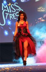 Una delle candidate Miss Strega