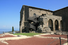 Tuscia, una vacanza al naturale 2 La rocca di Montefiascone