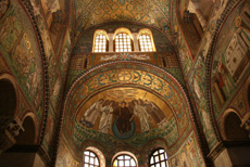 I mosaici dell'abside della basilica di San Vitale (Foto Archivio Comune di Ravenna)