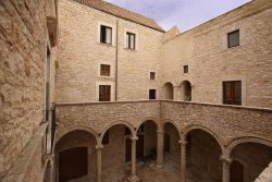 Bitonto, Palazzo Sylos Calò, sede della Galleria Nazionale della Puglia