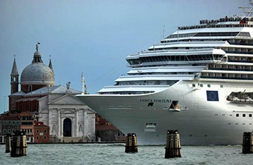 Grandi navi nel cuore di Venezia